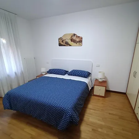 Little * Порденоне